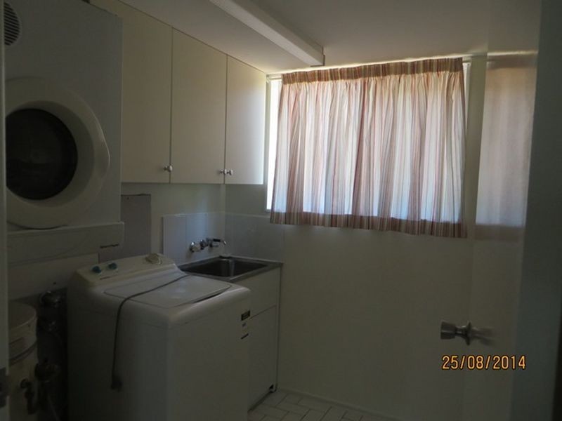 2/4 PITTSBAY CRESCENT, Boyne Island QLD 4680