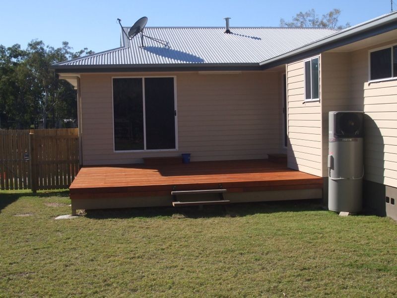 23 MARINA AVENUE, Boyne Island QLD 4680