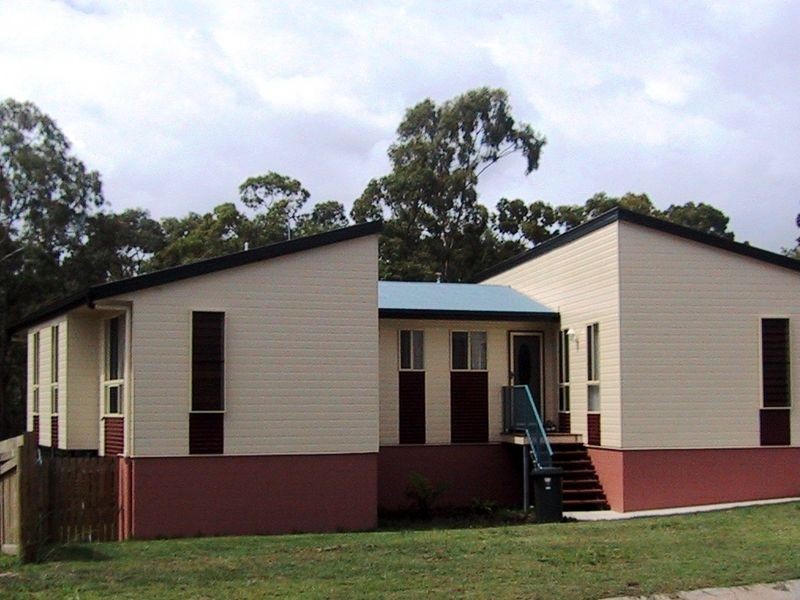 32 PRYDE STREET, Tannum Sands QLD 4680