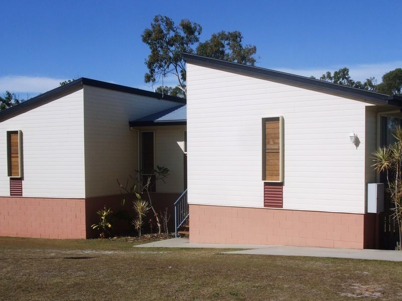 32 PRYDE STREET, Tannum Sands QLD 4680