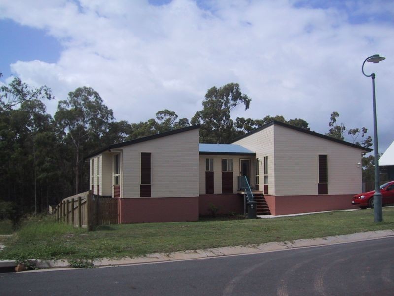 32 PRYDE STREET, Tannum Sands QLD 4680