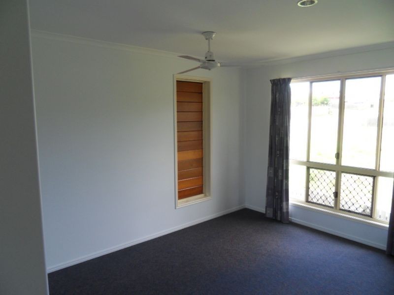 32 PRYDE STREET, Tannum Sands QLD 4680