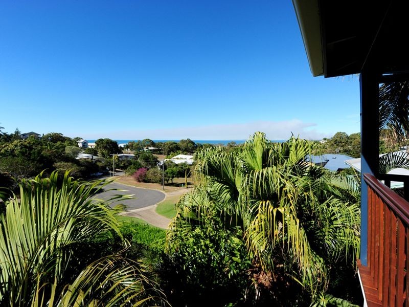 3 ISLAND VIEW COURT, Tannum Sands QLD 4680