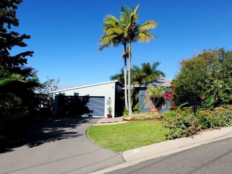 3 ISLAND VIEW COURT, Tannum Sands QLD 4680