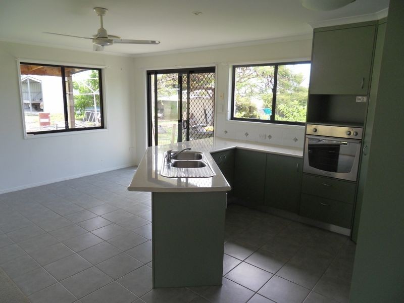 15A MARTIN STREET, Bororen QLD 4678