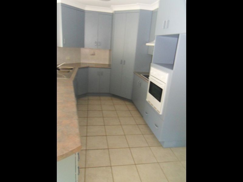 3 MINYA CLOSE, Boyne Island QLD 4680