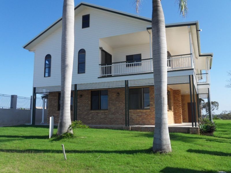 15 Richard Street, Boyne Island QLD 4680
