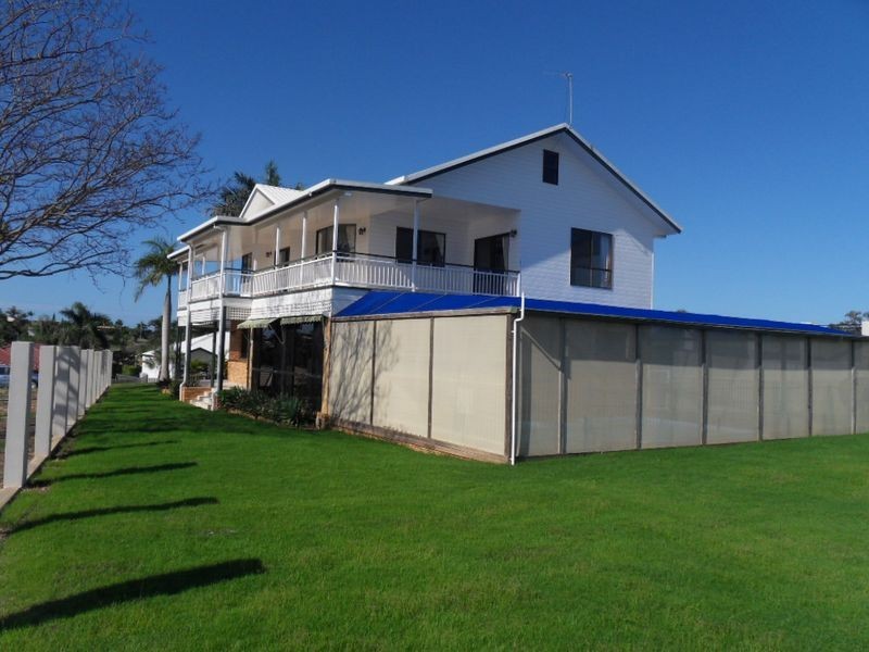 15 Richard Street, Boyne Island QLD 4680
