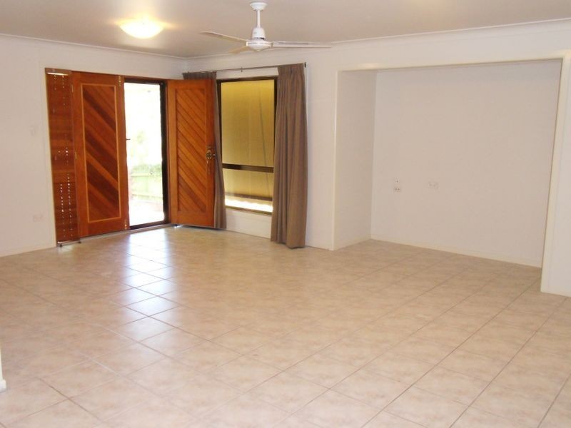 32 PLEASANT AVENUE, Tannum Sands QLD 4680