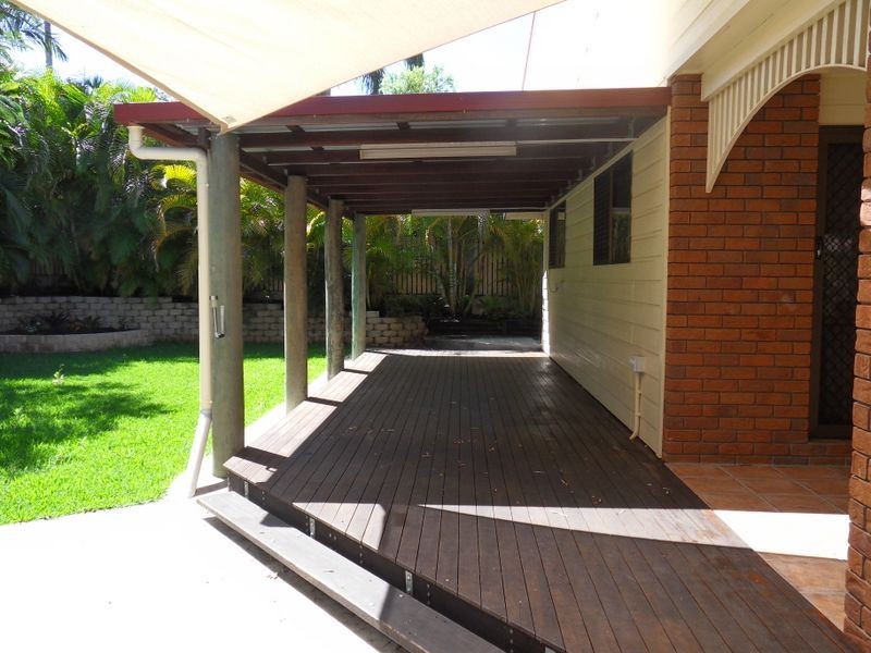 32 PLEASANT AVENUE, Tannum Sands QLD 4680