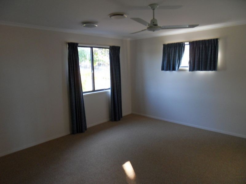 2/113 Central Lane, Gladstone QLD 4680