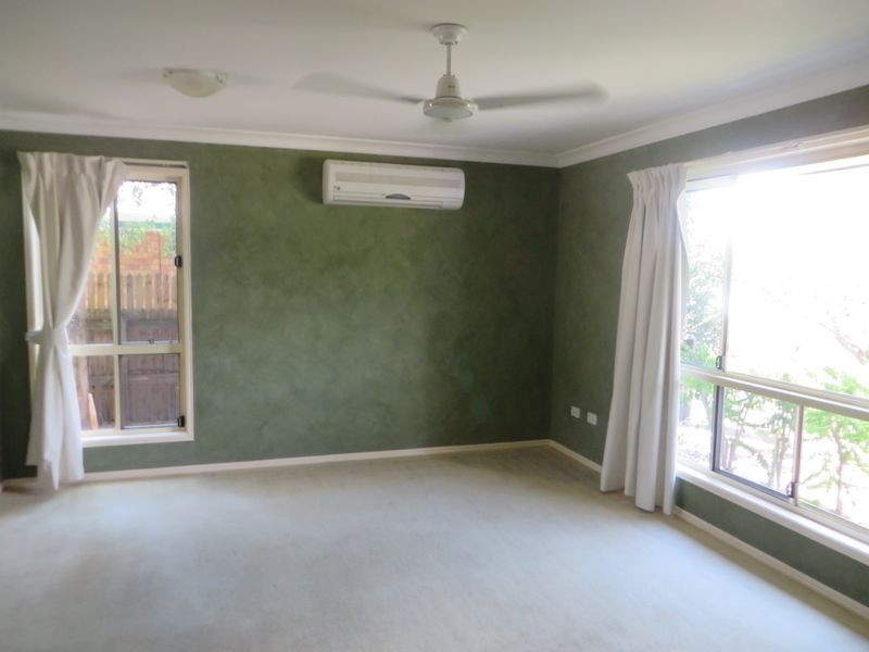 27 LOMANDRA STREET, Boyne Island QLD 4680