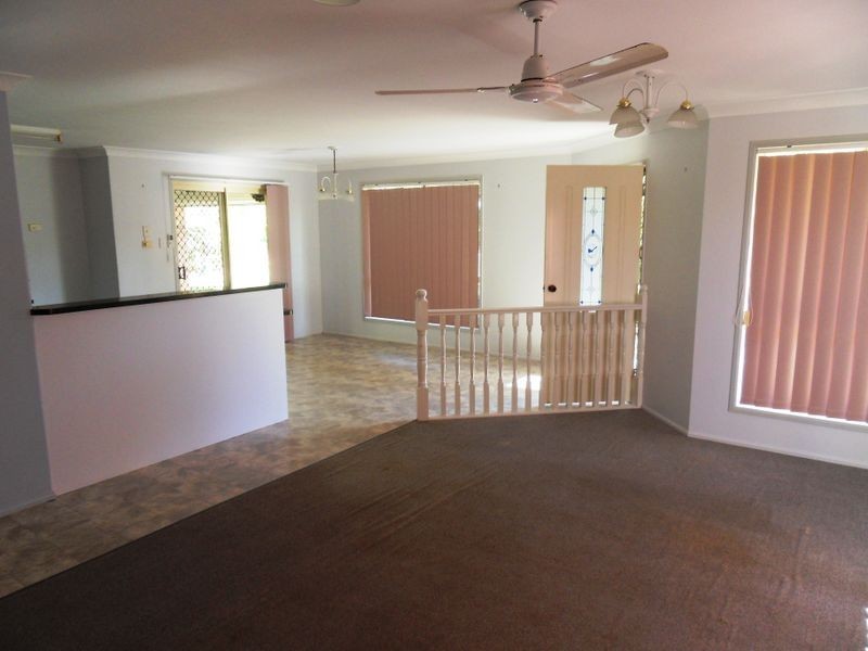 11 BALLOOK STREET, Boyne Island QLD 4680