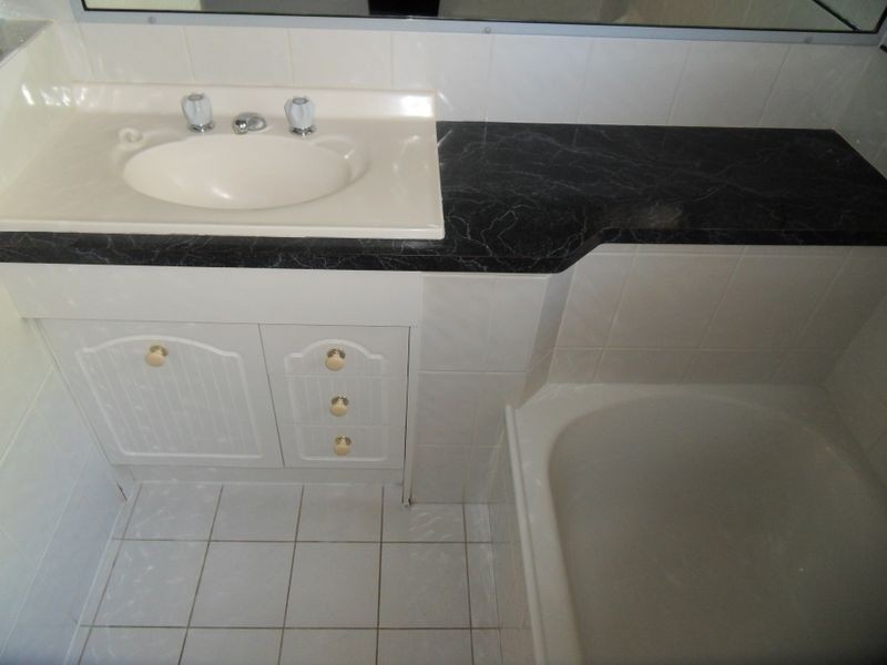 11 BALLOOK STREET, Boyne Island QLD 4680