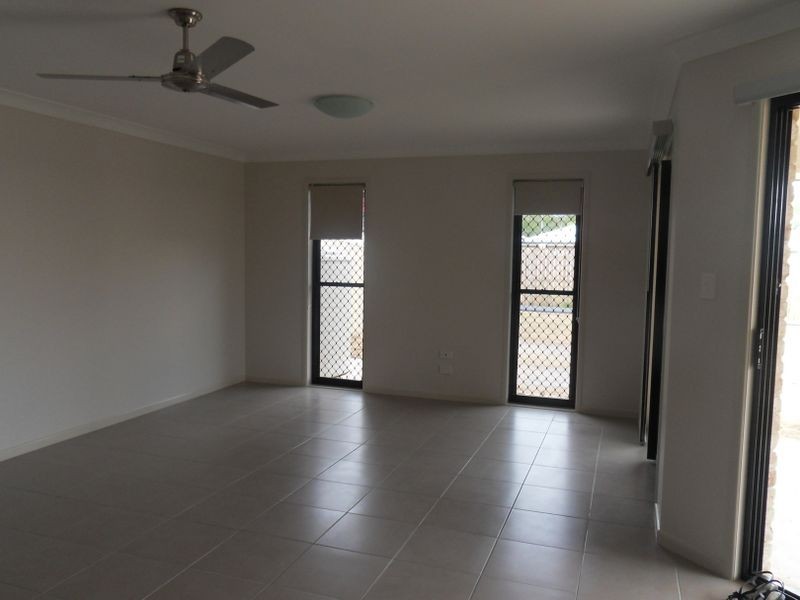 25 SUNPOINT WAY, Calliope QLD 4680