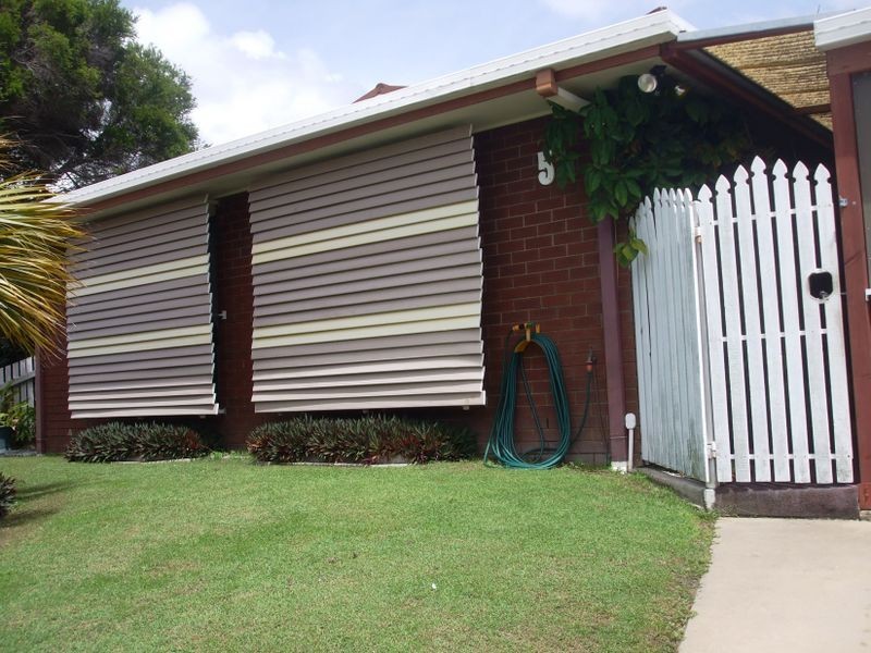 5 POLMAISE STREET, Boyne Island QLD 4680