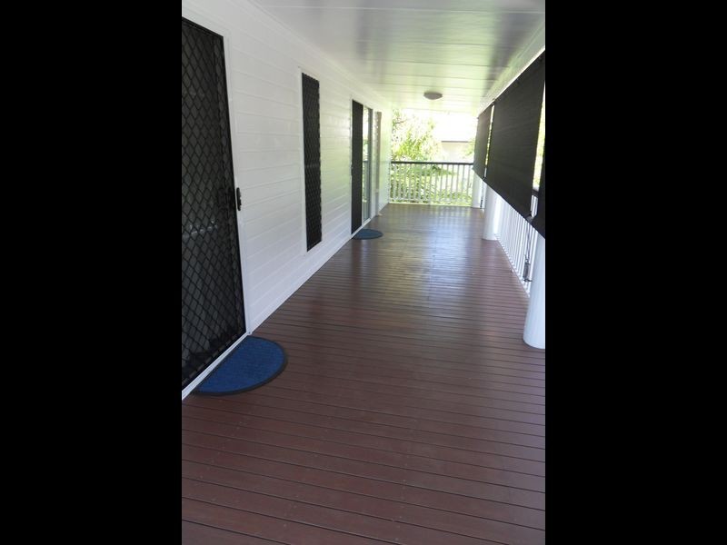 6 CHARLES CRESCENT, Tannum Sands QLD 4680