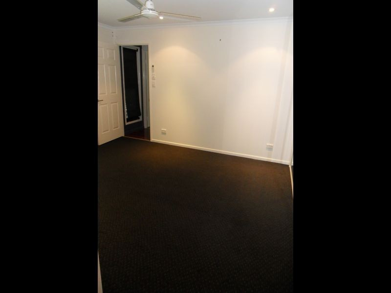 6 CHARLES CRESCENT, Tannum Sands QLD 4680