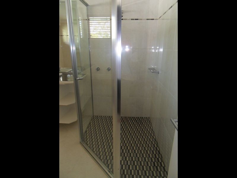 6 CHARLES CRESCENT, Tannum Sands QLD 4680