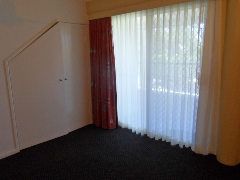 6 CHARLES CRESCENT, Tannum Sands QLD 4680