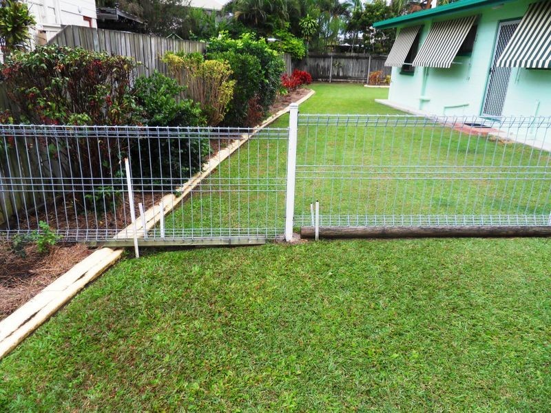 32 ALEXANDER STREET, Boyne Island QLD 4680