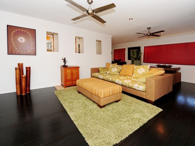 72 WYNDHAM AVENUE, Boyne Island QLD 4680