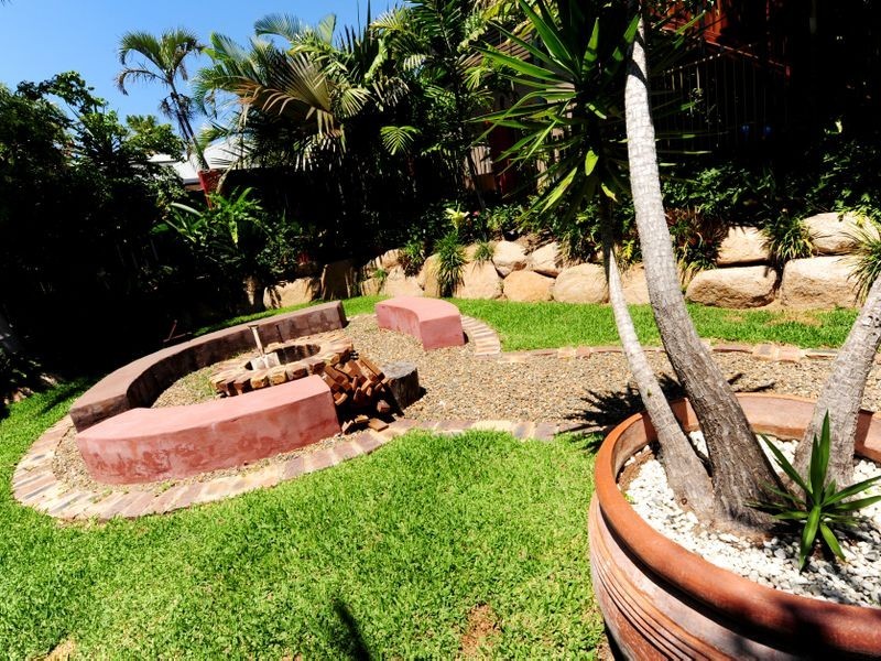 72 WYNDHAM AVENUE, Boyne Island QLD 4680