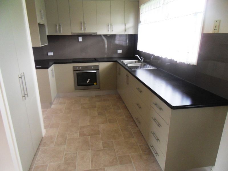 54 LATROBE STREET, Tannum Sands QLD 4680