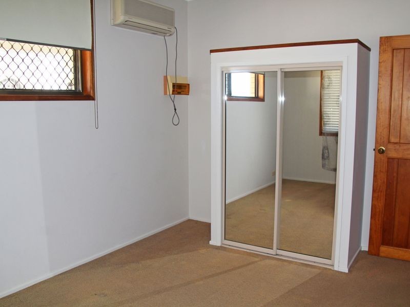 15 Richard Street, Boyne Island QLD 4680