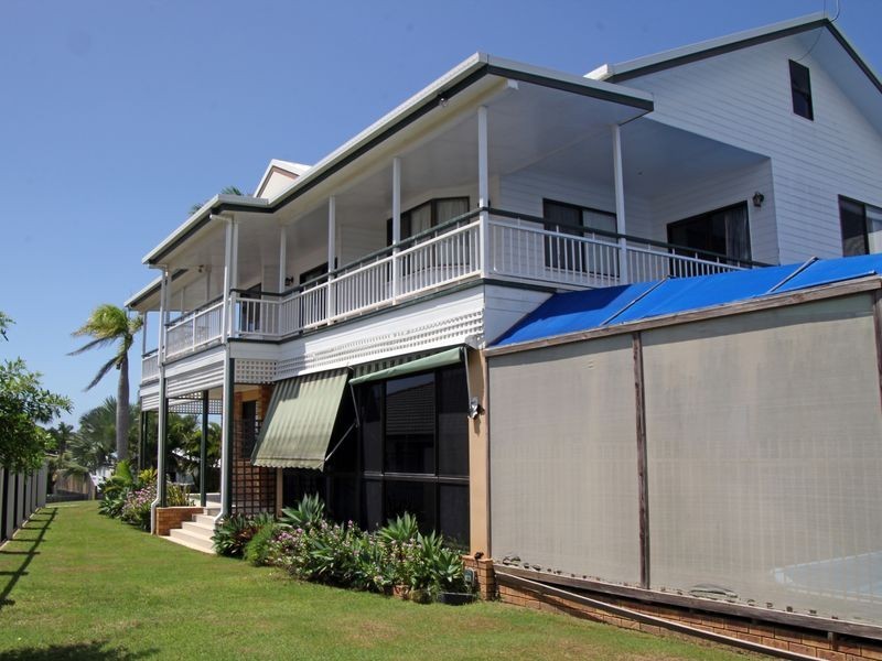 15 Richard Street, Boyne Island QLD 4680