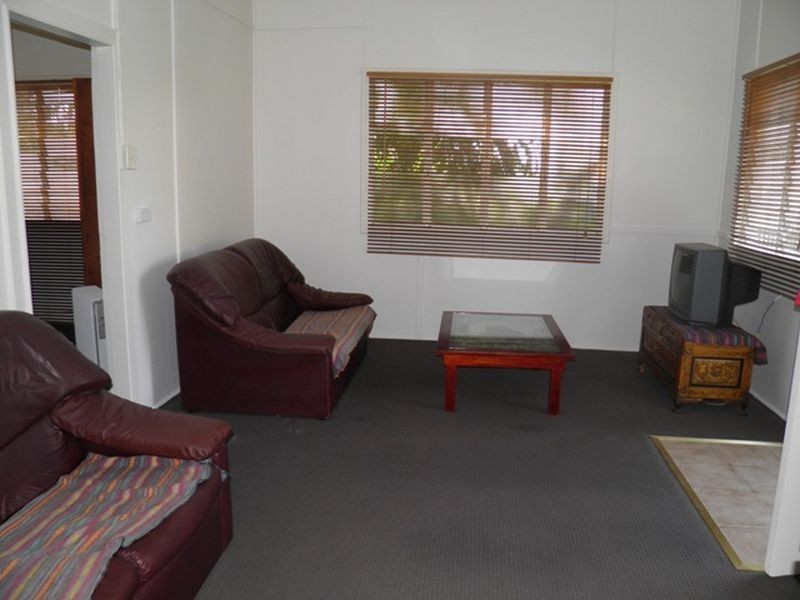 2 CORAL STREET, Tannum Sands QLD 4680