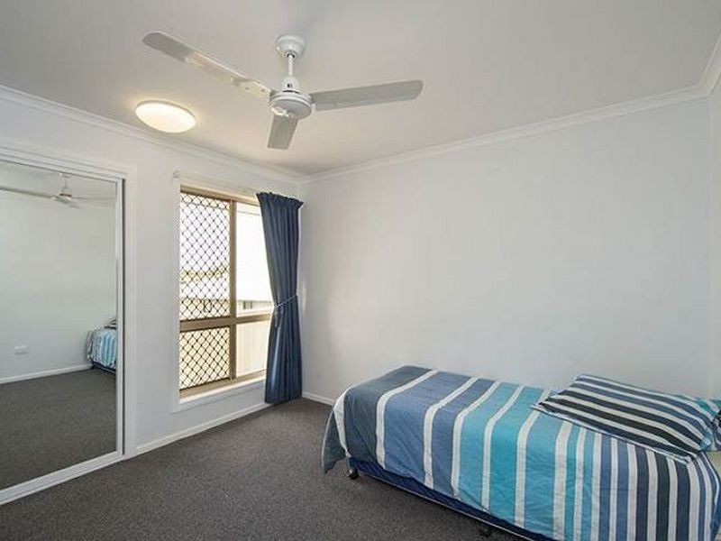 19 Valley Way, Boyne Island QLD 4680