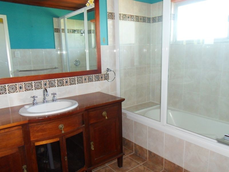 17 CHAUVEL COURT, Boyne Island QLD 4680