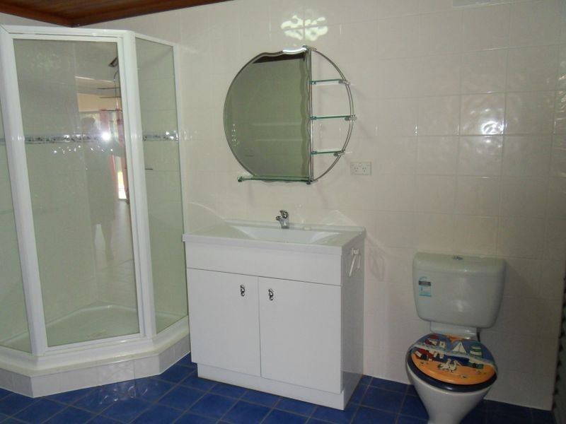 17 CHAUVEL COURT, Boyne Island QLD 4680