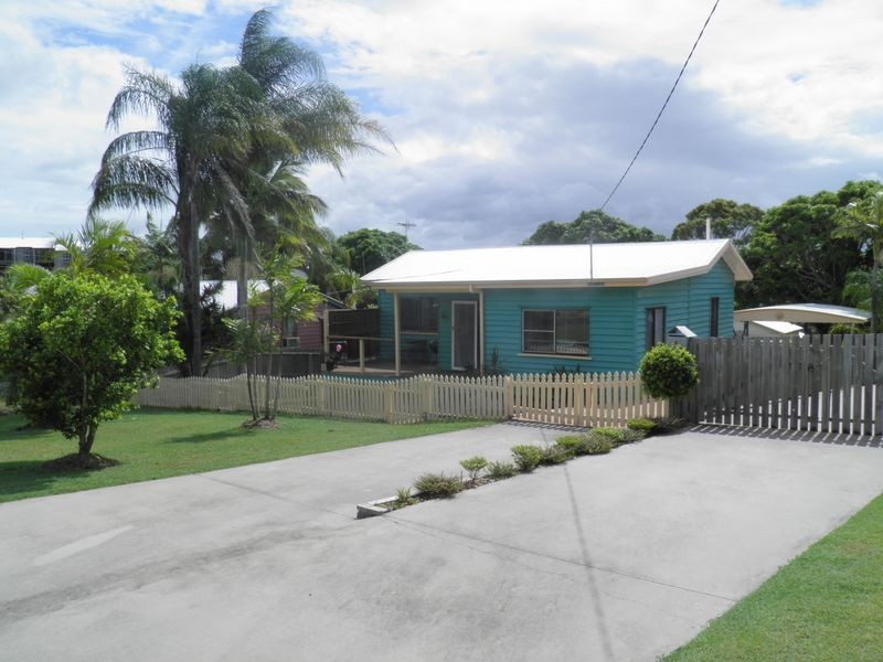 8 Pacific Avenue, Tannum Sands QLD 4680