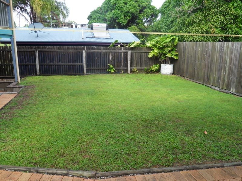 8 Pacific Avenue, Tannum Sands QLD 4680