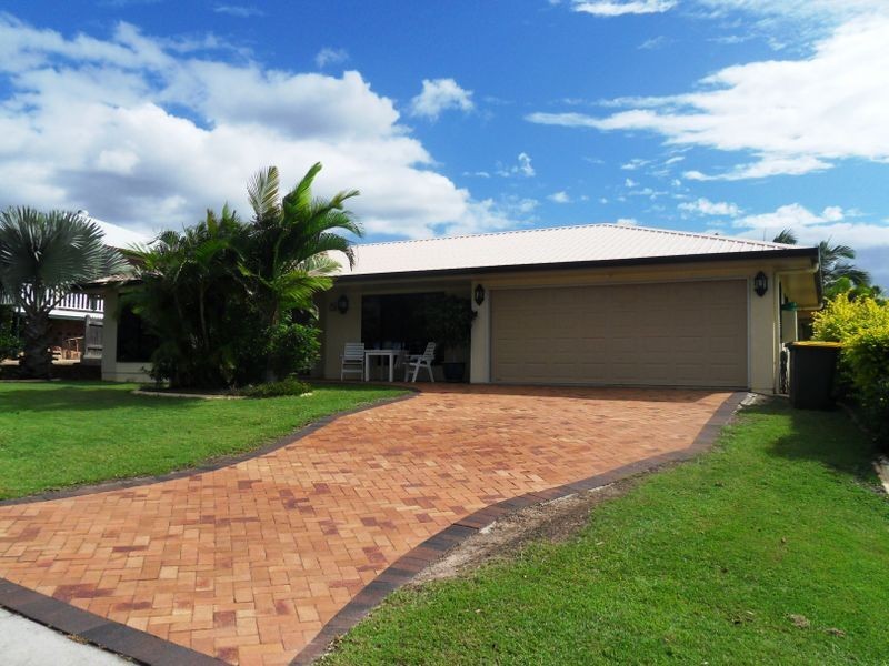 33 WYNDHAM AVENUE, Boyne Island QLD 4680