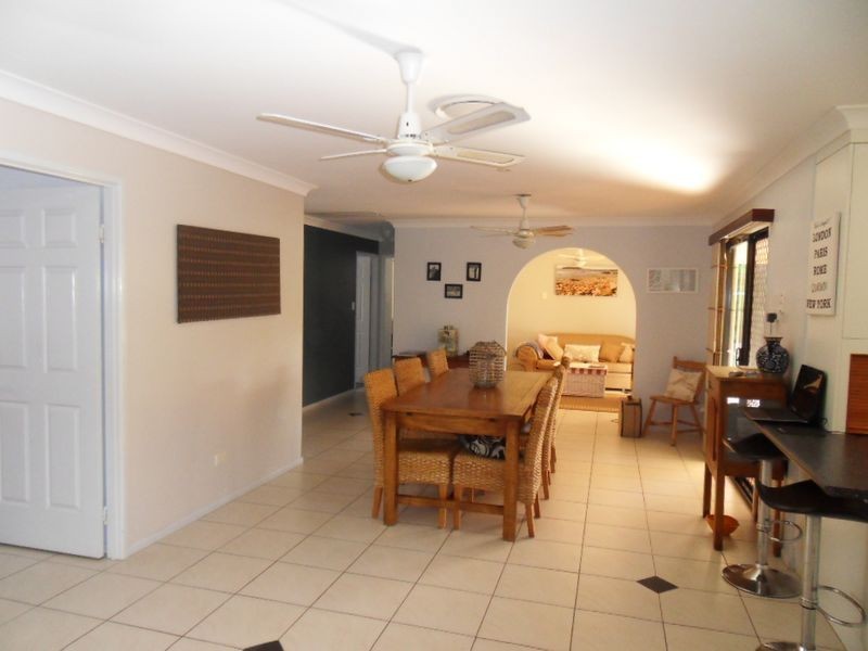33 WYNDHAM AVENUE, Boyne Island QLD 4680