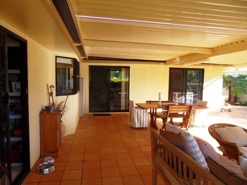 33 WYNDHAM AVENUE, Boyne Island QLD 4680