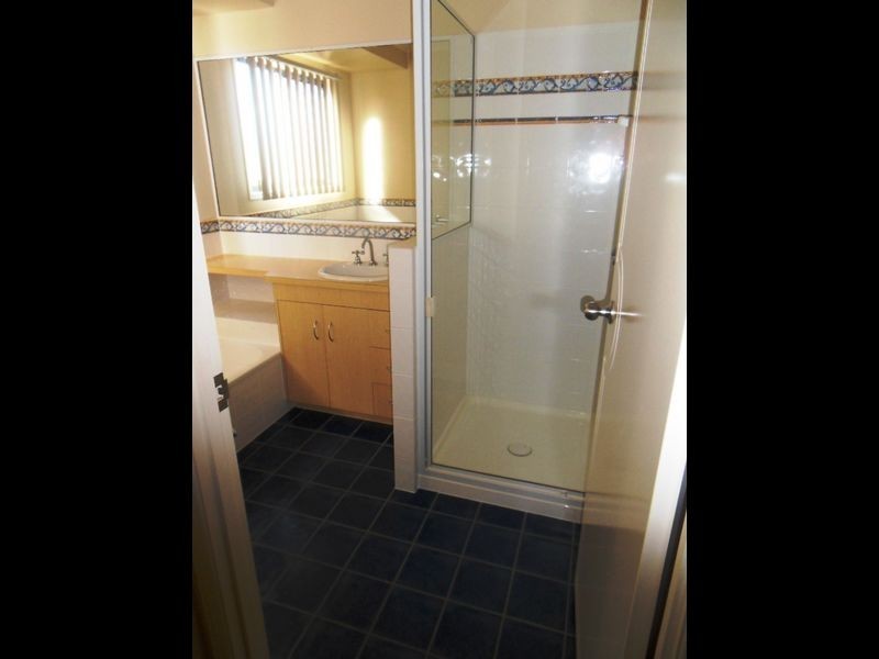 10 DOUGLAS STREET, Tannum Sands QLD 4680