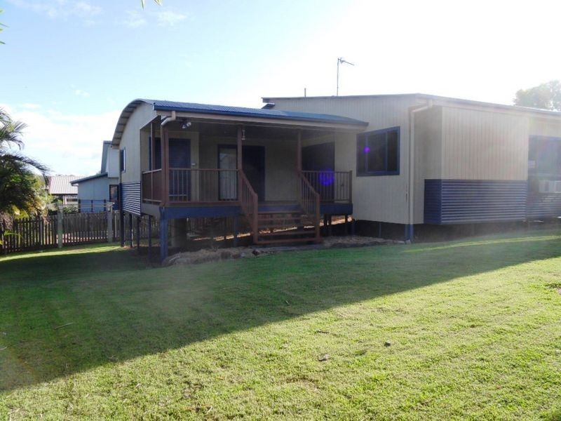 10 DOUGLAS STREET, Tannum Sands QLD 4680