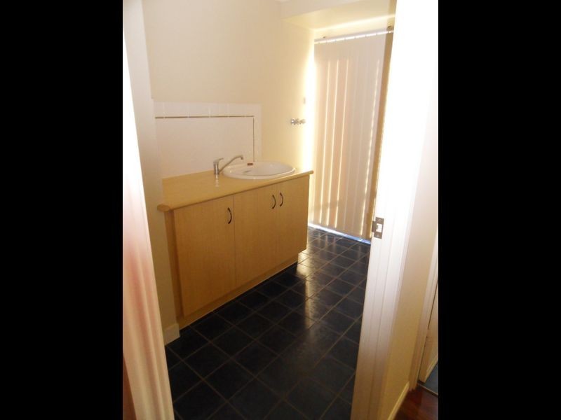 10 DOUGLAS STREET, Tannum Sands QLD 4680