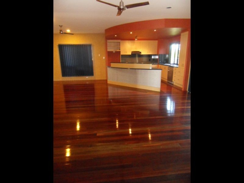 10 DOUGLAS STREET, Tannum Sands QLD 4680