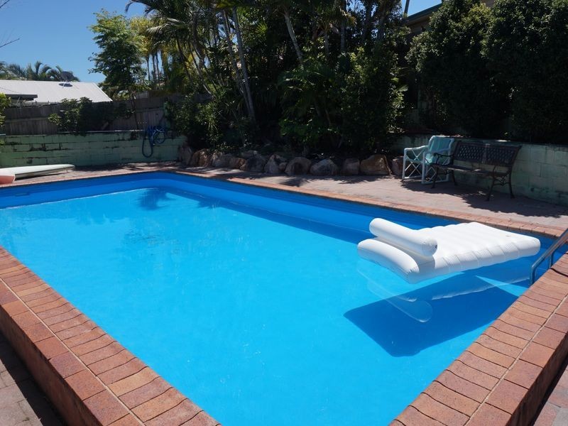 82 Booth Ave, Tannum Sands QLD 4680