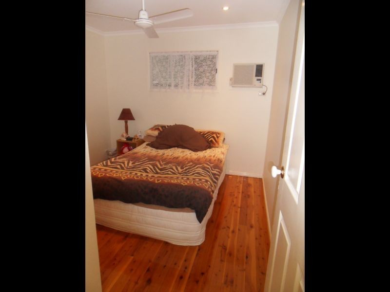 5 Stokes Street, Boyne Island QLD 4680