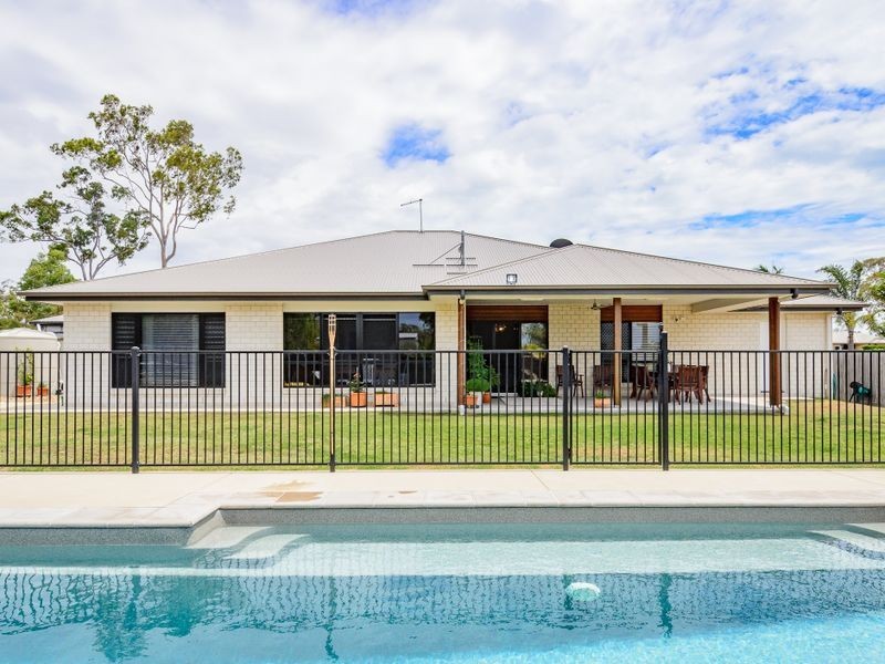 1A Plimsoll Court, Tannum Sands QLD 4680