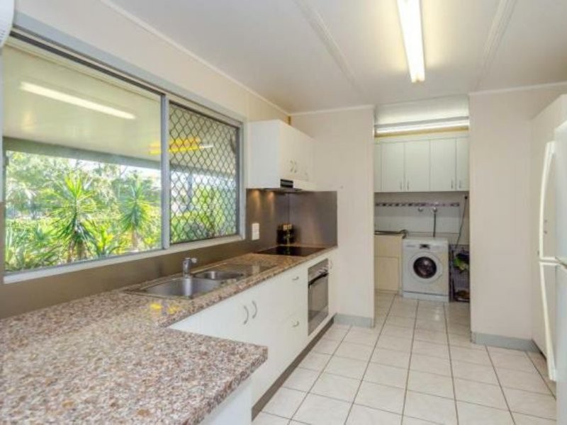 20 Illoura Road, Wurdong Heights QLD 4680