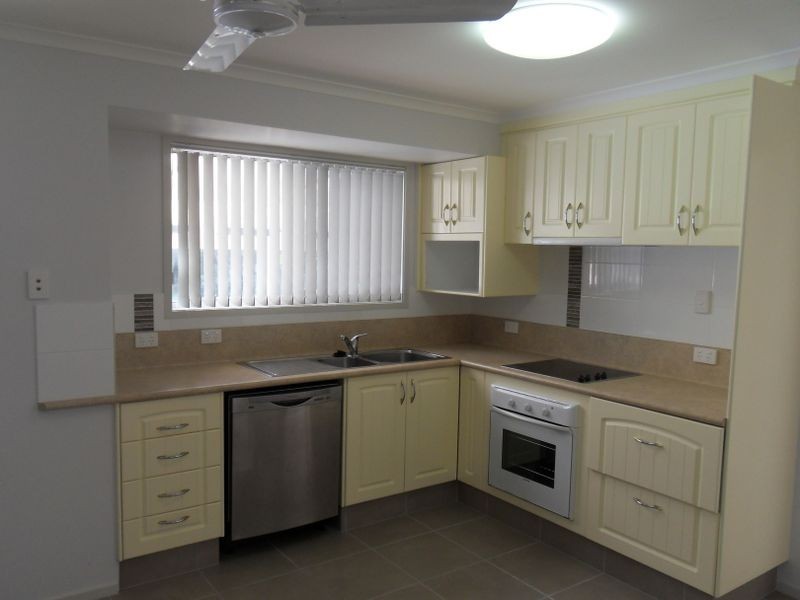 22 CENTENARY DRIVE, Boyne Island QLD 4680