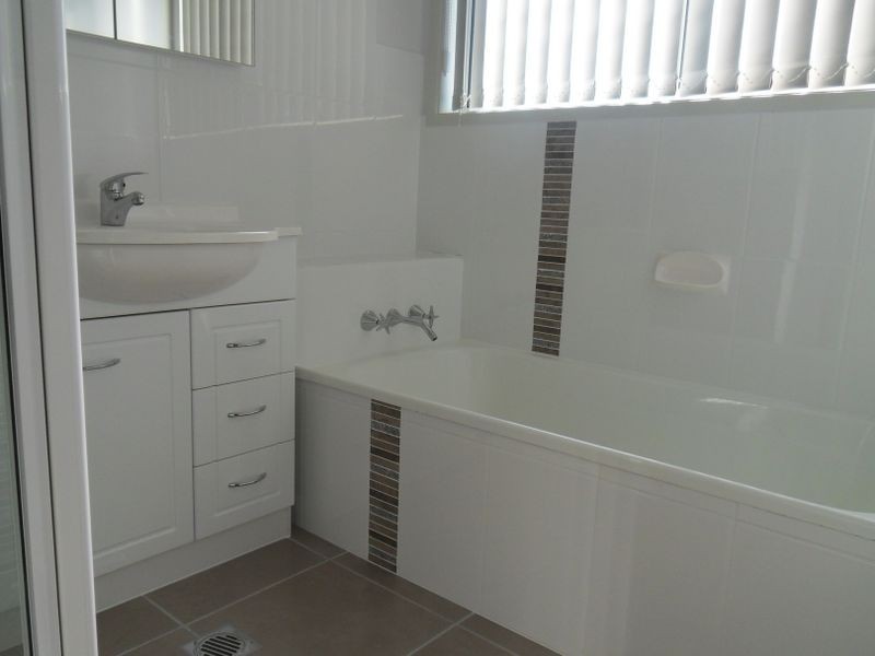 22 CENTENARY DRIVE, Boyne Island QLD 4680