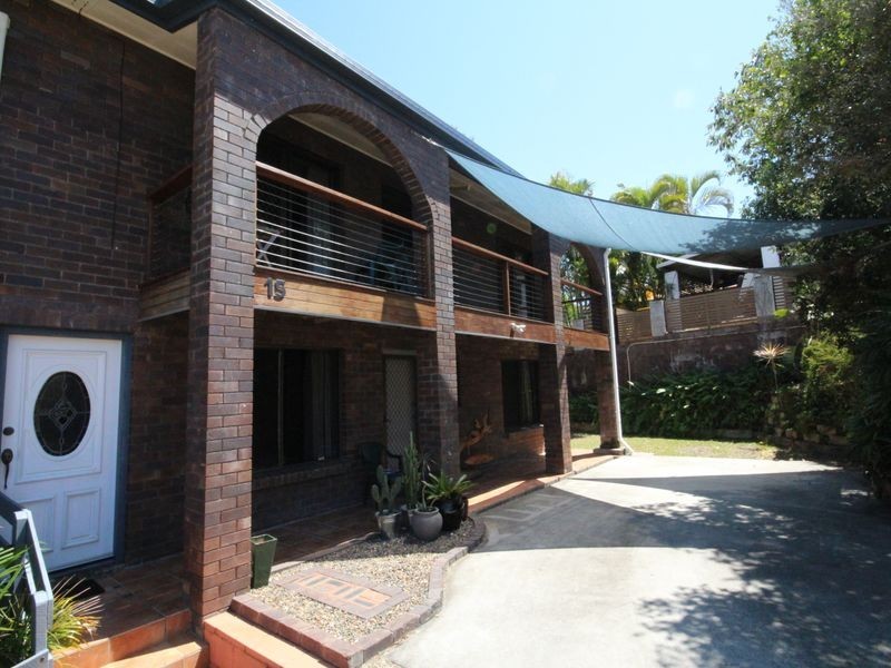 15 Sayre Cr, Boyne Island QLD 4680